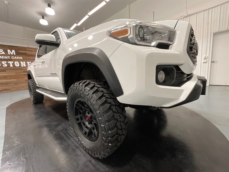 2020 Toyota Tacoma TRD Off-Road 4x4 /V6/ NEW LIFT WHEELS TIRES  / LOCAL OREGON TRUCK / NO RUST - Photo 54 - Gladstone, OR 97027