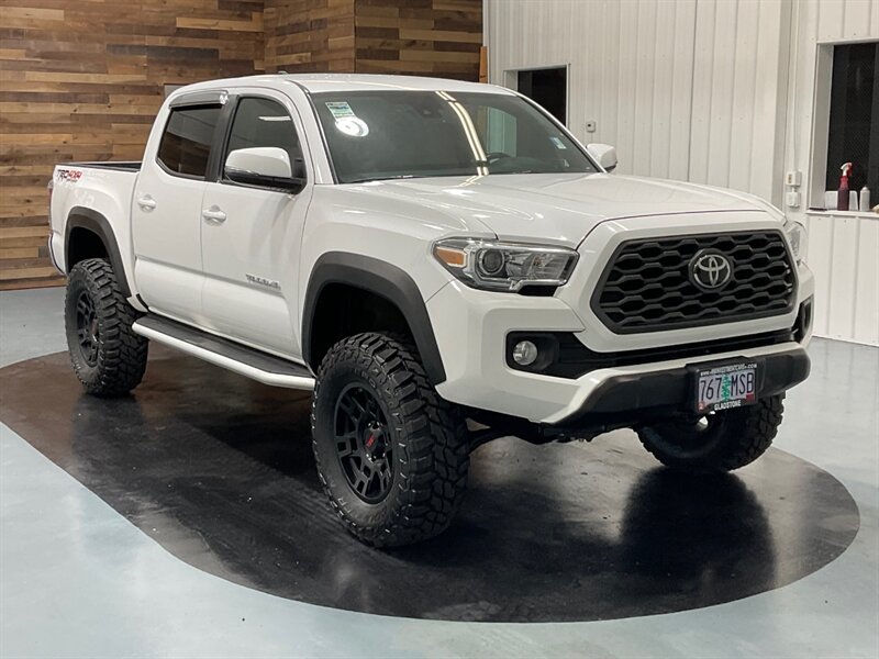 2020 Toyota Tacoma TRD Off-Road 4x4 /V6/ NEW LIFT WHEELS TIRES  / LOCAL OREGON TRUCK / NO RUST - Photo 59 - Gladstone, OR 97027