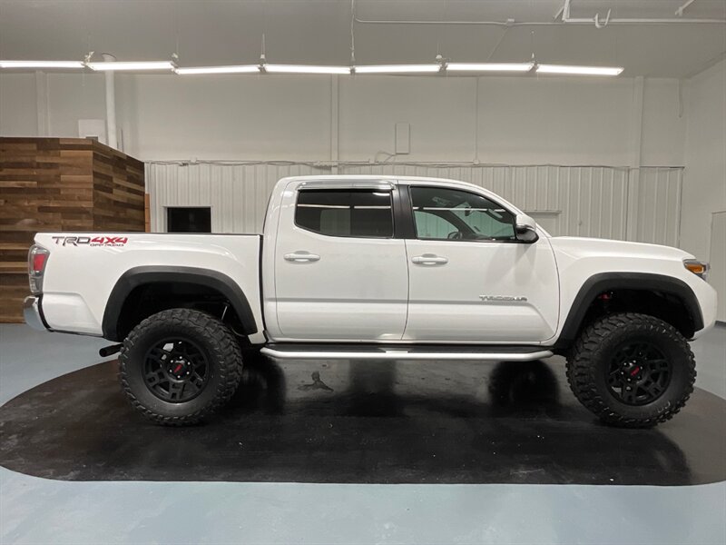 2020 Toyota Tacoma TRD Off-Road 4x4 /V6/ NEW LIFT WHEELS TIRES  / LOCAL OREGON TRUCK / NO RUST - Photo 4 - Gladstone, OR 97027