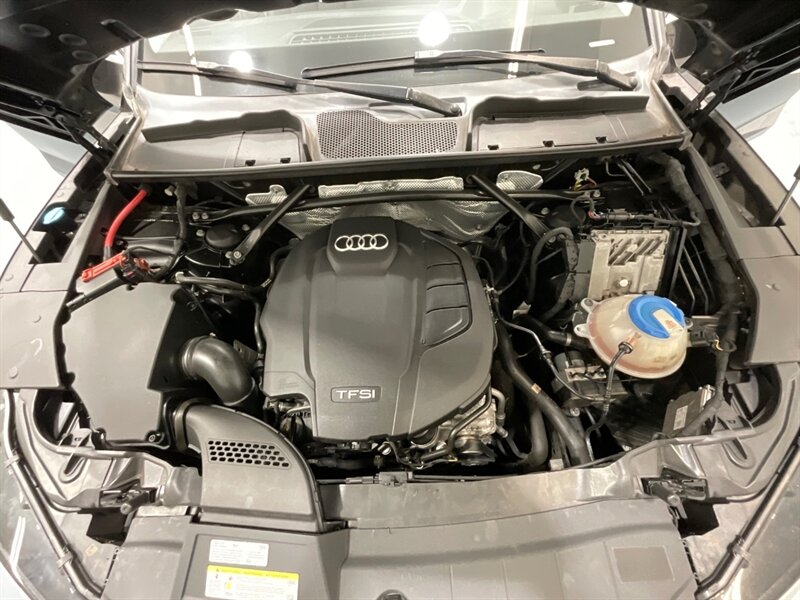 2018 Audi Q5 2.0T quattro Premium Plus AWD / Panoramic Sunroof / Navigation & Backup Camera / Leather Heated Seats - Photo 49 - Gladstone, OR 97027