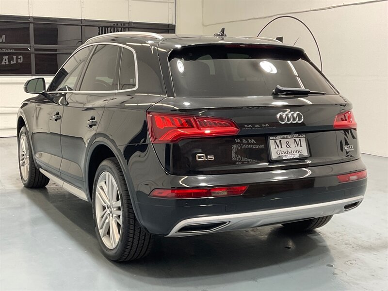 2018 Audi Q5 2.0T quattro Premium Plus AWD / Panoramic Sunroof / Navigation & Backup Camera / Leather Heated Seats - Photo 8 - Gladstone, OR 97027