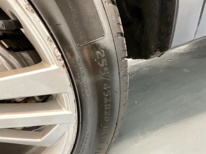 2018 Audi Q5 2.0T quattro Premium Plus AWD / Panoramic Sunroof / Navigation & Backup Camera / Leather Heated Seats - Photo 48 - Gladstone, OR 97027