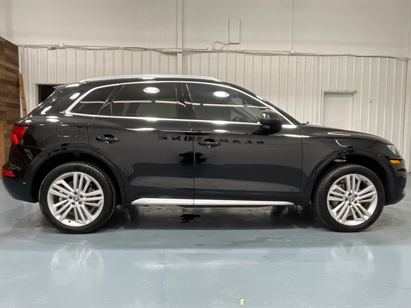 2018 Audi Q5 2.0T quattro Premium Plus AWD / Panoramic Sunroof / Navigation & Backup Camera / Leather Heated Seats - Photo 4 - Gladstone, OR 97027