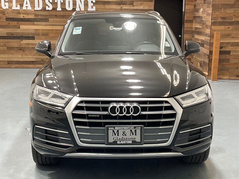 2018 Audi Q5 2.0T quattro Premium Plus AWD / Panoramic Sunroof / Navigation & Backup Camera / Leather Heated Seats - Photo 5 - Gladstone, OR 97027