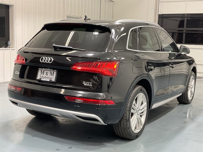 2018 Audi Q5 2.0T quattro Premium Plus AWD / Panoramic Sunroof / Navigation & Backup Camera / Leather Heated Seats - Photo 7 - Gladstone, OR 97027