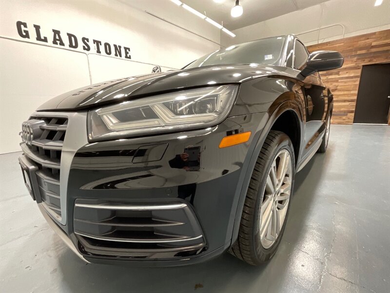 2018 Audi Q5 2.0T quattro Premium Plus AWD / Panoramic Sunroof / Navigation & Backup Camera / Leather Heated Seats - Photo 55 - Gladstone, OR 97027