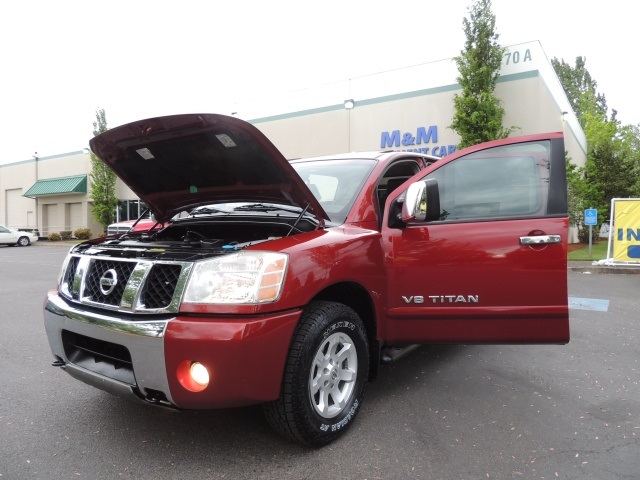 2005 Nissan Titan LE / 4X4 / Leather/ Navigation / Sunroof / DVD   - Photo 25 - Portland, OR 97217