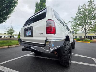 1997 Toyota 4Runner 4X4 V6/ 5-SPEED MANUAL / TIMING BELT DONE / LIFTED / NEW TIRES / NEW WHEELS / NEW LIFT / ZERO RUST !! - Photo 12 - Portland, OR 97217