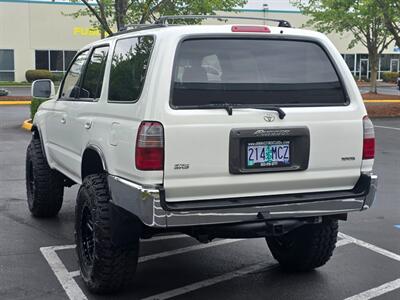1997 Toyota 4Runner 4X4 V6/ 5-SPEED MANUAL / TIMING BELT DONE / LIFTED / NEW TIRES / NEW WHEELS / NEW LIFT / ZERO RUST !! - Photo 7 - Portland, OR 97217