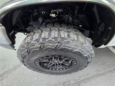 1997 Toyota 4Runner 4X4 V6/ 5-SPEED MANUAL / TIMING BELT DONE / LIFTED / NEW TIRES / NEW WHEELS / NEW LIFT / ZERO RUST !! - Photo 48 - Portland, OR 97217