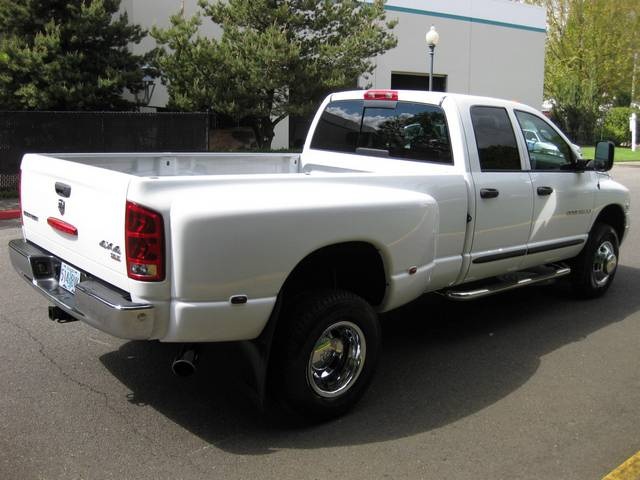 2005 Dodge Ram 3500 SLT Dually   - Photo 10 - Portland, OR 97217