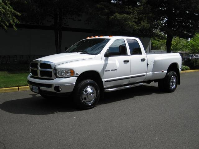 2005 Dodge Ram 3500 SLT Dually   - Photo 2 - Portland, OR 97217