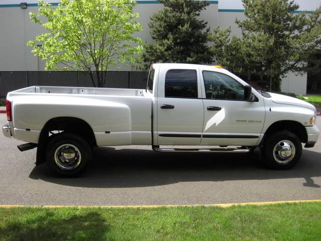 2005 Dodge Ram 3500 SLT Dually   - Photo 11 - Portland, OR 97217