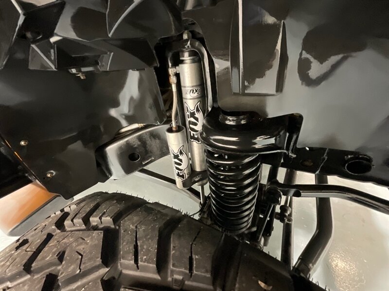 2012 Jeep Wrangler Unlimited Rubicon 4X4 / V6 /6-SPEED MANUAL /LIFTED / BRAND NEW 35 " MUD TIRES / Navigation / WINCH / ZERO RUST/ 77K MILES - Photo 48 - Gladstone, OR 97027