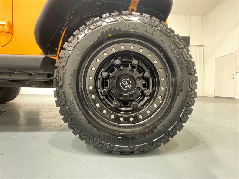 2012 Jeep Wrangler Unlimited Rubicon 4X4 / V6 /6-SPEED MANUAL /LIFTED / BRAND NEW 35 " MUD TIRES / Navigation / WINCH / ZERO RUST/ 77K MILES - Photo 23 - Gladstone, OR 97027