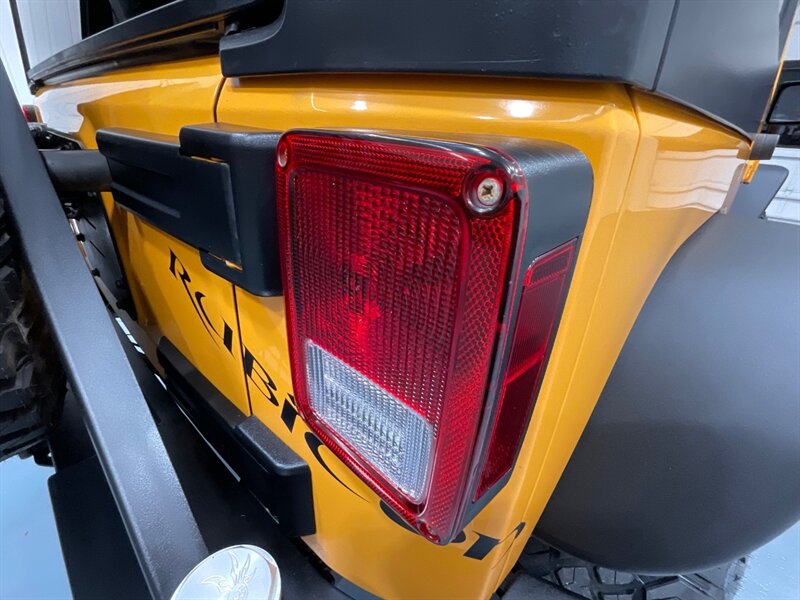 2012 Jeep Wrangler Unlimited Rubicon 4X4 / V6 /6-SPEED MANUAL /LIFTED / BRAND NEW 35 " MUD TIRES / Navigation / WINCH / ZERO RUST/ 77K MILES - Photo 29 - Gladstone, OR 97027