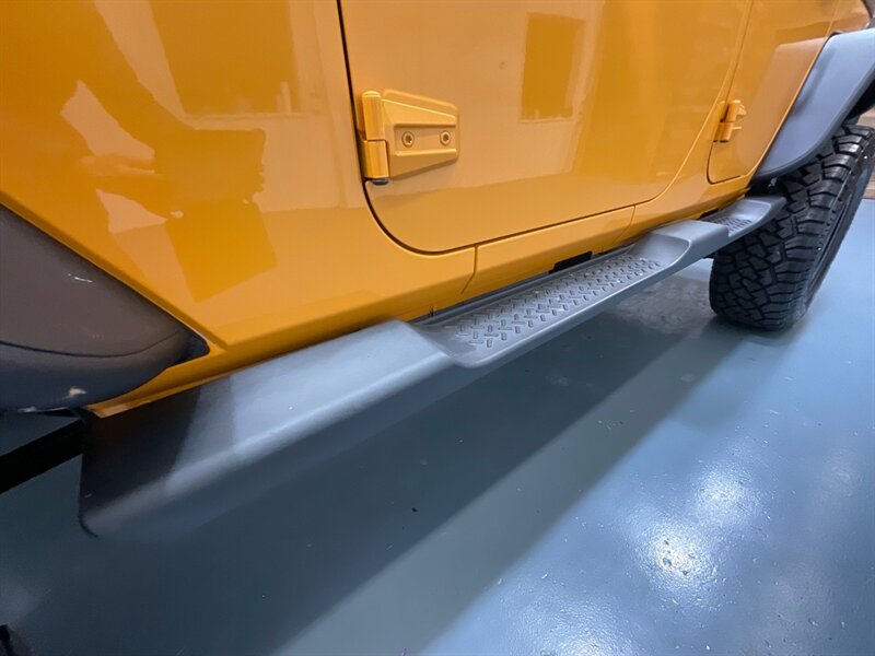 2012 Jeep Wrangler Unlimited Rubicon 4X4 / V6 /6-SPEED MANUAL /LIFTED / BRAND NEW 35 " MUD TIRES / Navigation / WINCH / ZERO RUST/ 77K MILES - Photo 47 - Gladstone, OR 97027