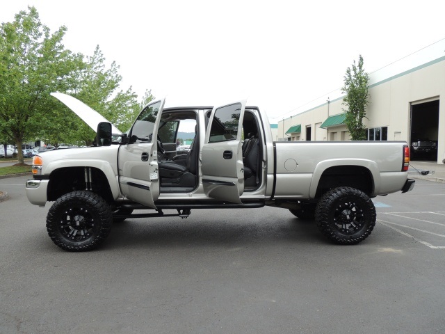 2006 GMC Sierra 2500 4X4 / LBZ DURAMAX DIESEL / ALLISON / LIFTED / 95km   - Photo 10 - Portland, OR 97217