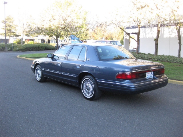 1996 Mercury Grand Marquis GS   - Photo 4 - Portland, OR 97217