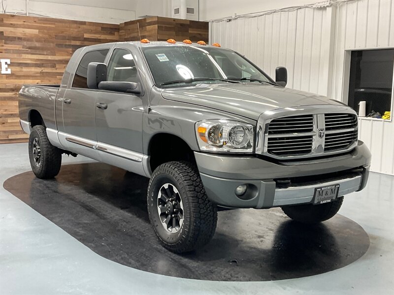 2006 Dodge Ram 2500 Laramie MEGA CAB 4X4 / 5.9L DIESEL /Heated leather  / ZERO RUST - Photo 2 - Gladstone, OR 97027