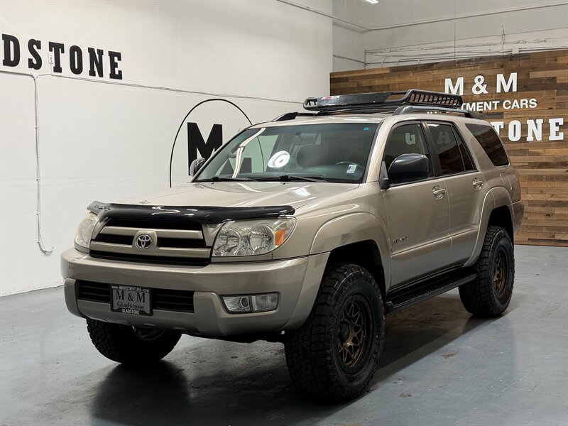 2004 Toyota 4Runner SR5 4x4 / 4.0L V6 / NEW WHEELS & TIRES / NEW LIFT  / Central Diff Lock / ZERO RUST - Photo 1 - Gladstone, OR 97027