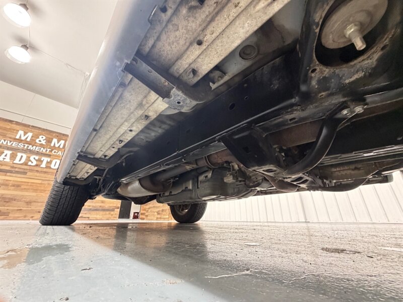 2004 Toyota 4Runner SR5 4x4 / 4.0L V6 / Central DIff Lock / ZERO RUST / LOCAL SUV / Tow Package - Photo 50 - Gladstone, OR 97027