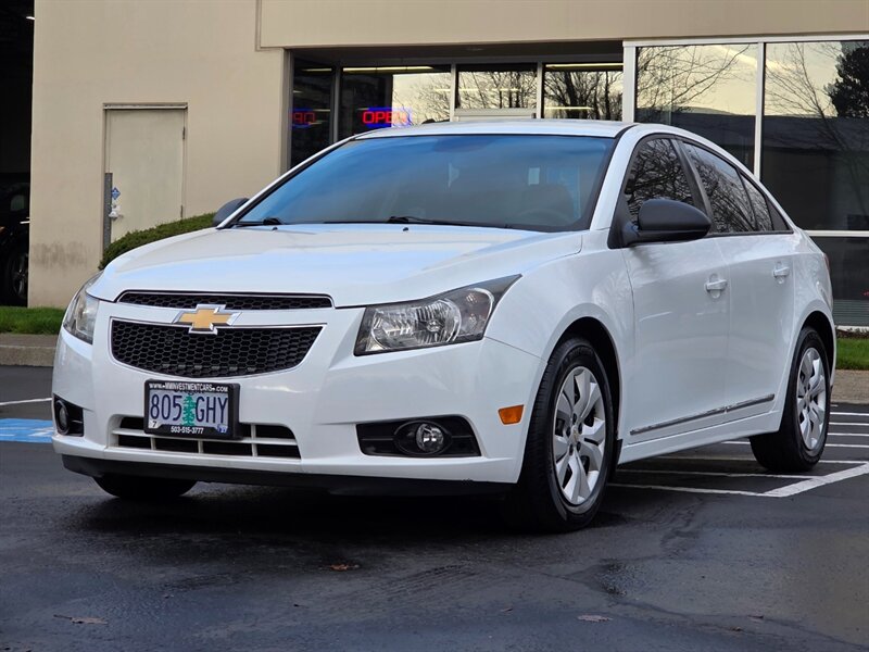 2013 Chevrolet Cruze 4-Door 4-cyl 1.8L 2-OWNER Fresh Local Trade-In  Clean Title Clean Carfax Excellent Condition - Photo 4 - Portland, OR 97217