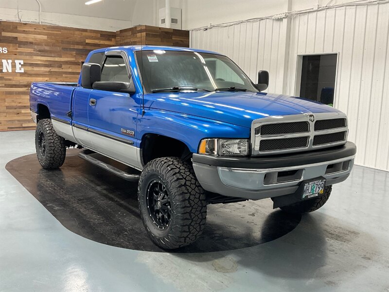 1998 Dodge Ram 2500 Laramie SLT 4x4 / 5 SPEED MANUAL / 5.9L Cummins  /  NEW WHEELS & TIRES / RUST FREE - Photo 2 - Gladstone, OR 97027