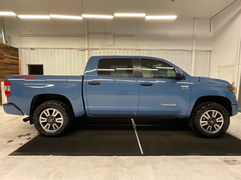 2019 Toyota Tundra TRD SPORT Crew Max 4X4 / 5.7L V8 /1-Owner / LIFTED  / Backup Camera / NEW LIFT W. NEW 35 " MUD TIRES - Photo 4 - Gladstone, OR 97027