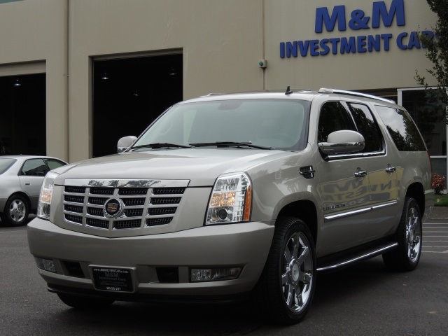 2007 Cadillac Escalade ESV 4WD / Navigation / 2 DVDs / Excel Cond   - Photo 1 - Portland, OR 97217