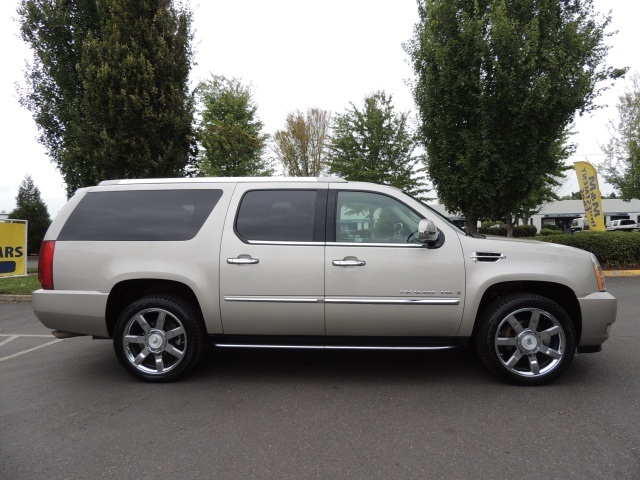 2007 Cadillac Escalade ESV 4WD / Navigation / 2 DVDs / Excel Cond   - Photo 4 - Portland, OR 97217