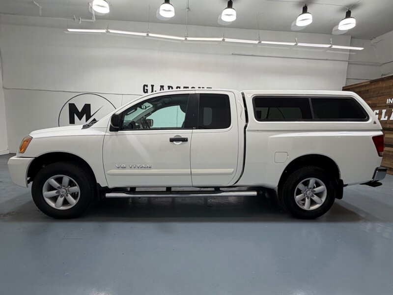 2012 Nissan Titan SV King Cab 4dr 4X4 / 1-OWNER / 76K MILES  / ZERO RUST - Photo 3 - Gladstone, OR 97027