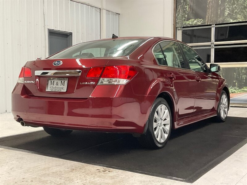 2011 Subaru Legacy 2.5i Limited Sedan AWD / 2.5L 4Cyl / Leather Sunro  / Heated Seats / LOCAL OREGON CAR - Photo 8 - Gladstone, OR 97027