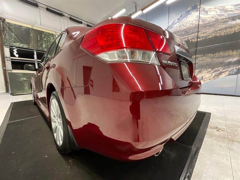 2011 Subaru Legacy 2.5i Limited Sedan AWD / 2.5L 4Cyl / Leather Sunro  / Heated Seats / LOCAL OREGON CAR - Photo 24 - Gladstone, OR 97027