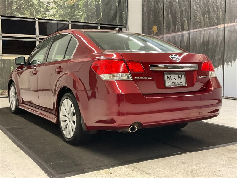 2011 Subaru Legacy 2.5i Limited Sedan AWD / 2.5L 4Cyl / Leather Sunro  / Heated Seats / LOCAL OREGON CAR - Photo 7 - Gladstone, OR 97027