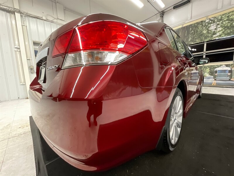 2011 Subaru Legacy 2.5i Limited Sedan AWD / 2.5L 4Cyl / Leather Sunro  / Heated Seats / LOCAL OREGON CAR - Photo 26 - Gladstone, OR 97027