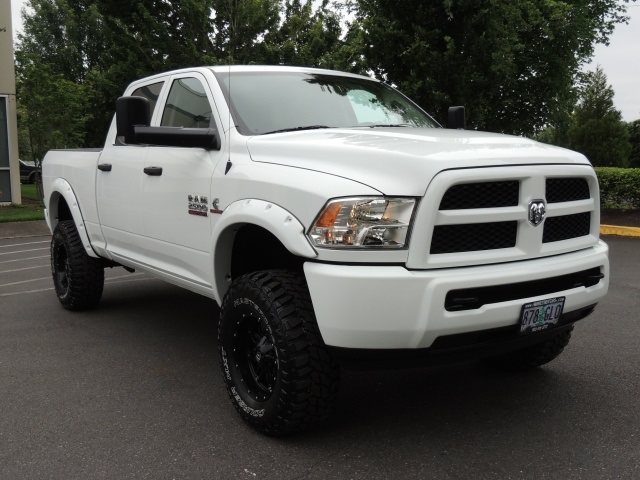 2013 RAM 2500 4X4 / CUMMINS Diesel / LIFTED / Factory Warranty   - Photo 2 - Portland, OR 97217