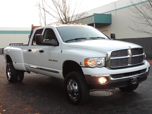 2005 Dodge Ram 3500 Laramie/ 4X4 / 5.9L Cummins Diesel / DUALLY / Navi   - Photo 2 - Portland, OR 97217