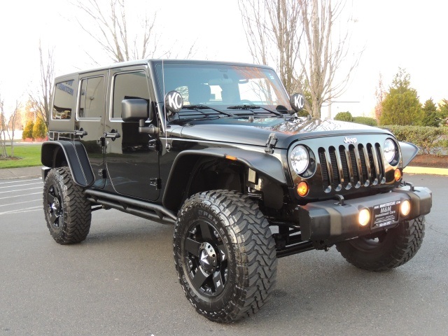 2012 Jeep Wrangler Unlimited Sport   - Photo 2 - Portland, OR 97217