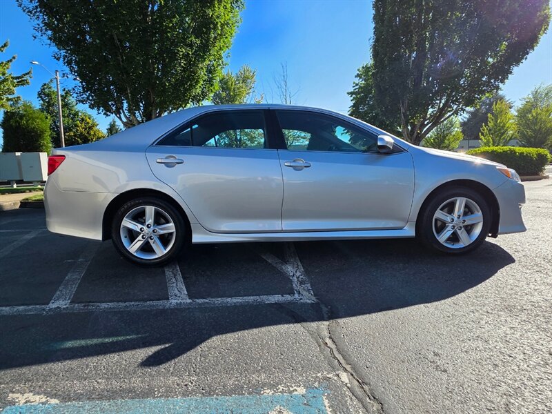 2012 Toyota Camry SE SPORT Navigation Paddle Shifts EXCELLENT RECORD - Photo 4 - Portland, OR 97217