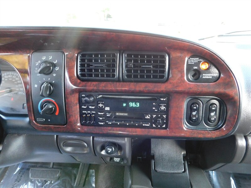 2002 Dodge Ram 3500 Dually 4X4 / Long Bed / 5.9L Cummins Turbo Diesel   - Photo 25 - Portland, OR 97217