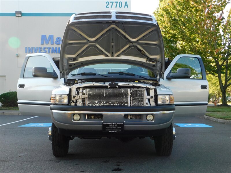 2002 Dodge Ram 3500 Dually 4X4 / Long Bed / 5.9L Cummins Turbo Diesel   - Photo 29 - Portland, OR 97217