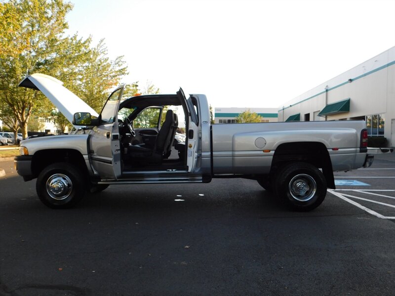 2002 Dodge Ram 3500 Dually 4X4 / Long Bed / 5.9L Cummins Turbo Diesel   - Photo 23 - Portland, OR 97217