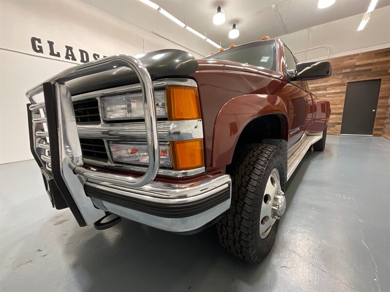 1998 Chevrolet C/K 3500 Series K3500 Cheyenne 4X4 5-SPEED MANUAL / DUALLY/V8 7.4L / LONG BED / 1-TON DUALLY / RARE 5-SPEED MANUAL - Photo 48 - Gladstone, OR 97027