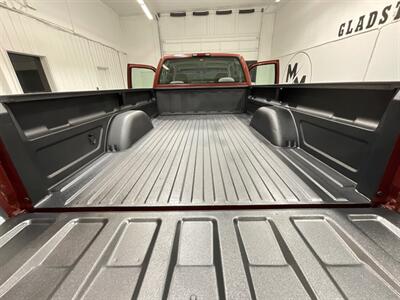 1998 Chevrolet C/K 3500 Series K3500 Cheyenne 4X4 5-SPEED MANUAL / DUALLY/V8 7.4L / LONG BED / 1-TON DUALLY / RARE 5-SPEED MANUAL - Photo 9 - Gladstone, OR 97027