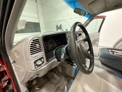 1998 Chevrolet C/K 3500 Series K3500 Cheyenne 4X4 5-SPEED MANUAL / DUALLY/V8 7.4L / LONG BED / 1-TON DUALLY / RARE 5-SPEED MANUAL - Photo 35 - Gladstone, OR 97027