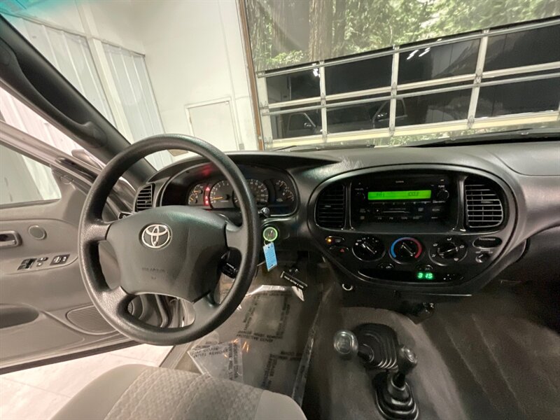 2003 Toyota Tundra SR5 4X4 / 3.4L V6 / 5-SPEED MANUAL / NEW TIRES  / FRESH TIMING BELT + WATER PUMP SERVICE / CLUTCH ALREADY REPLACED / RUST FREE / 135,000 MILES - Photo 18 - Gladstone, OR 97027