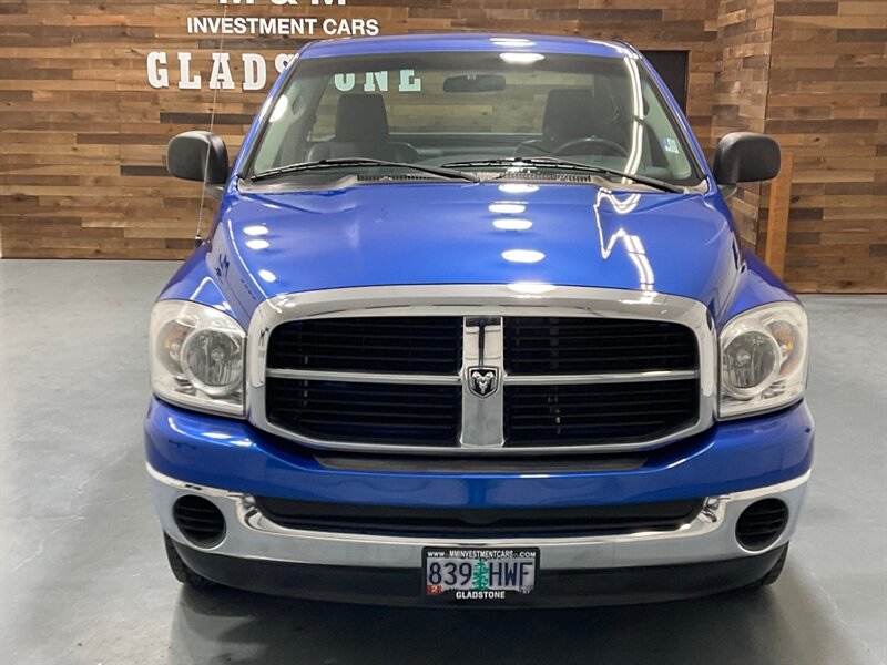 2007 Dodge Ram 1500 ST Regular Cab RWD / 4.7L V8 / 6-SPEED MANUAL  / SHORT BED / ZERO RUST / ONLY 55,000 MILES - Photo 5 - Gladstone, OR 97027