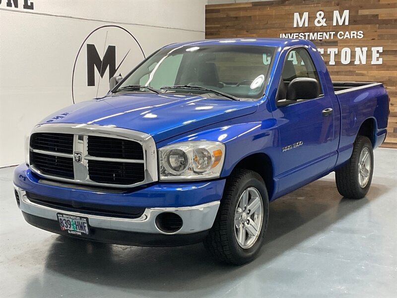 2007 Dodge Ram 1500 ST Regular Cab RWD / 4.7L V8 / 6-SPEED MANUAL  / SHORT BED / ZERO RUST / ONLY 55,000 MILES - Photo 1 - Gladstone, OR 97027