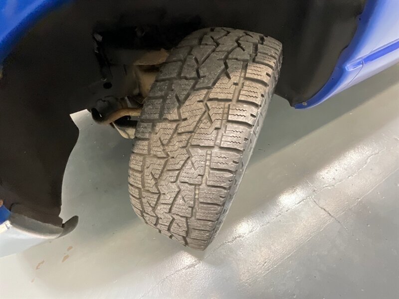 2007 Dodge Ram 1500 ST Regular Cab RWD / 4.7L V8 / 6-SPEED MANUAL  / SHORT BED / ZERO RUST / ONLY 55,000 MILES - Photo 24 - Gladstone, OR 97027